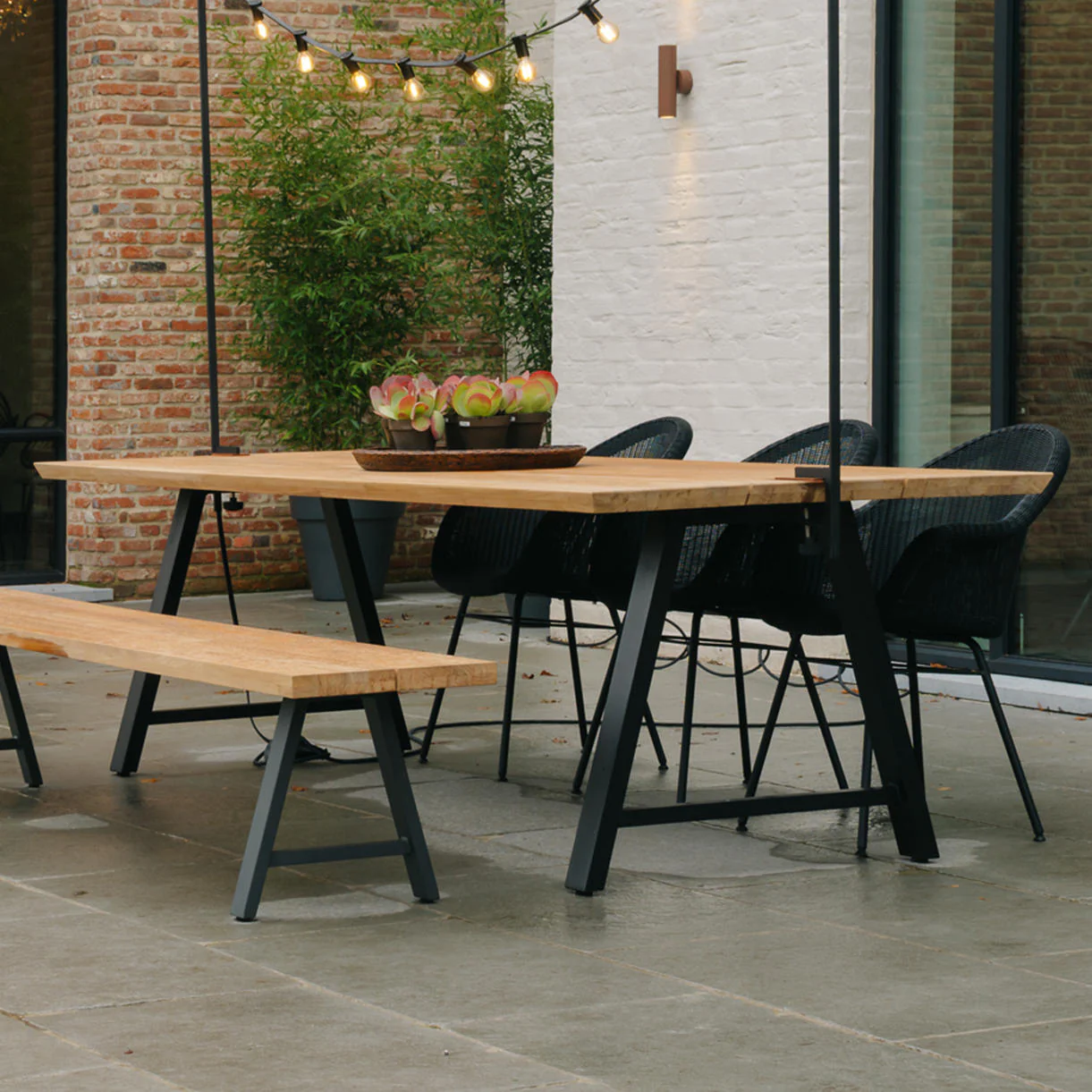 Matteo Dining Table - Image 3