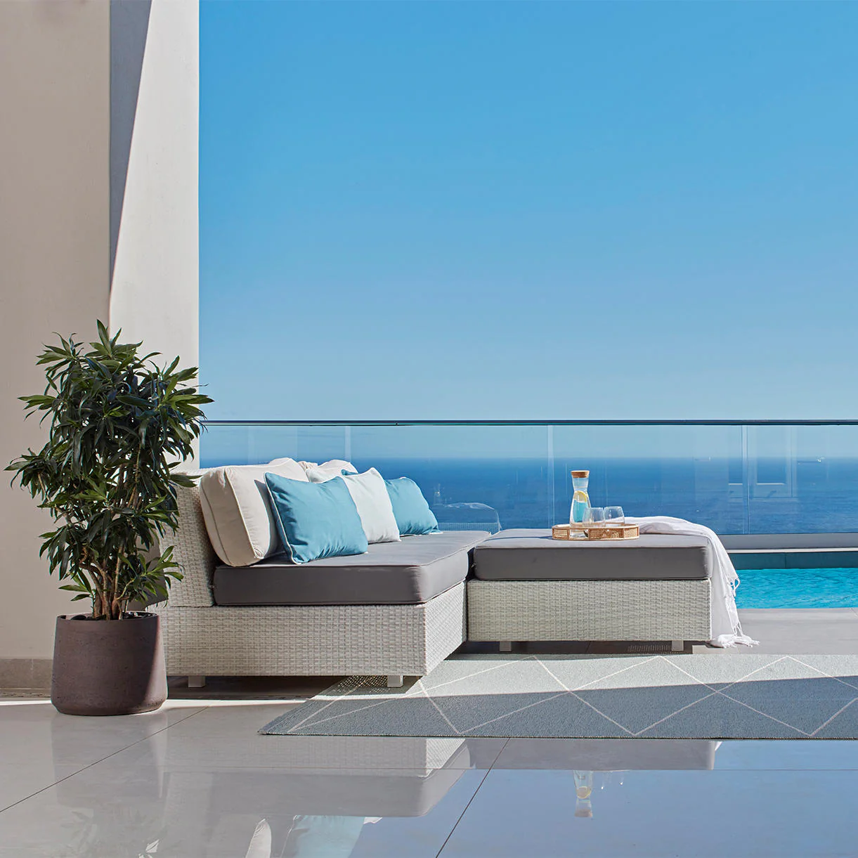 Max Outdoor Large Rugs - Image 5