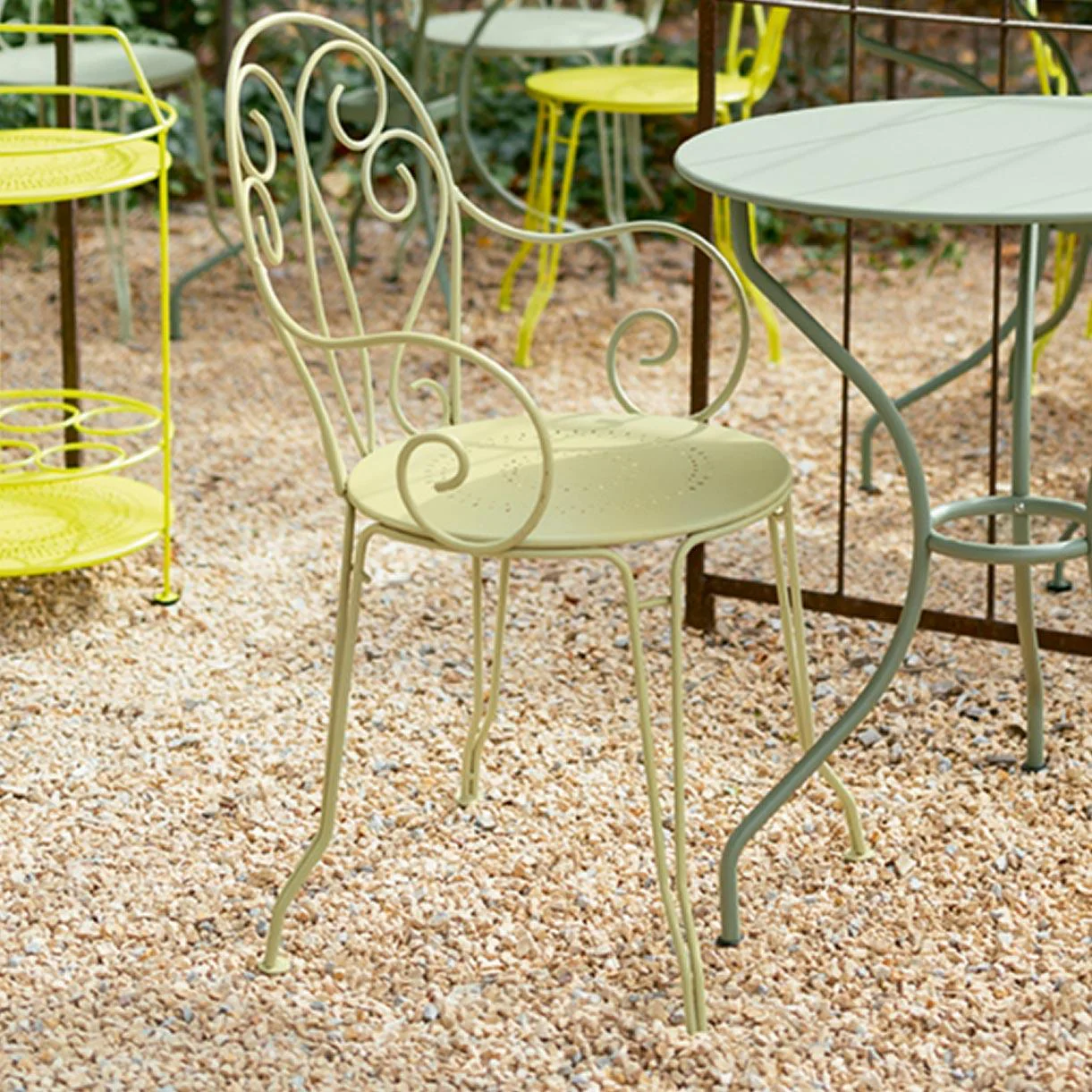 Montmartre Armchair - Image 5