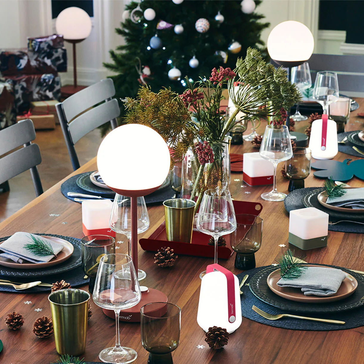 Mooon! Table Lamp - Image 3