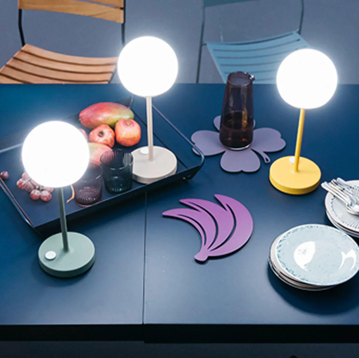 Mooon! Table Lamp - Image 2