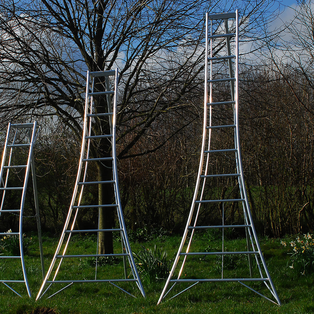 Niwaki Tripod Ladders - Image 3