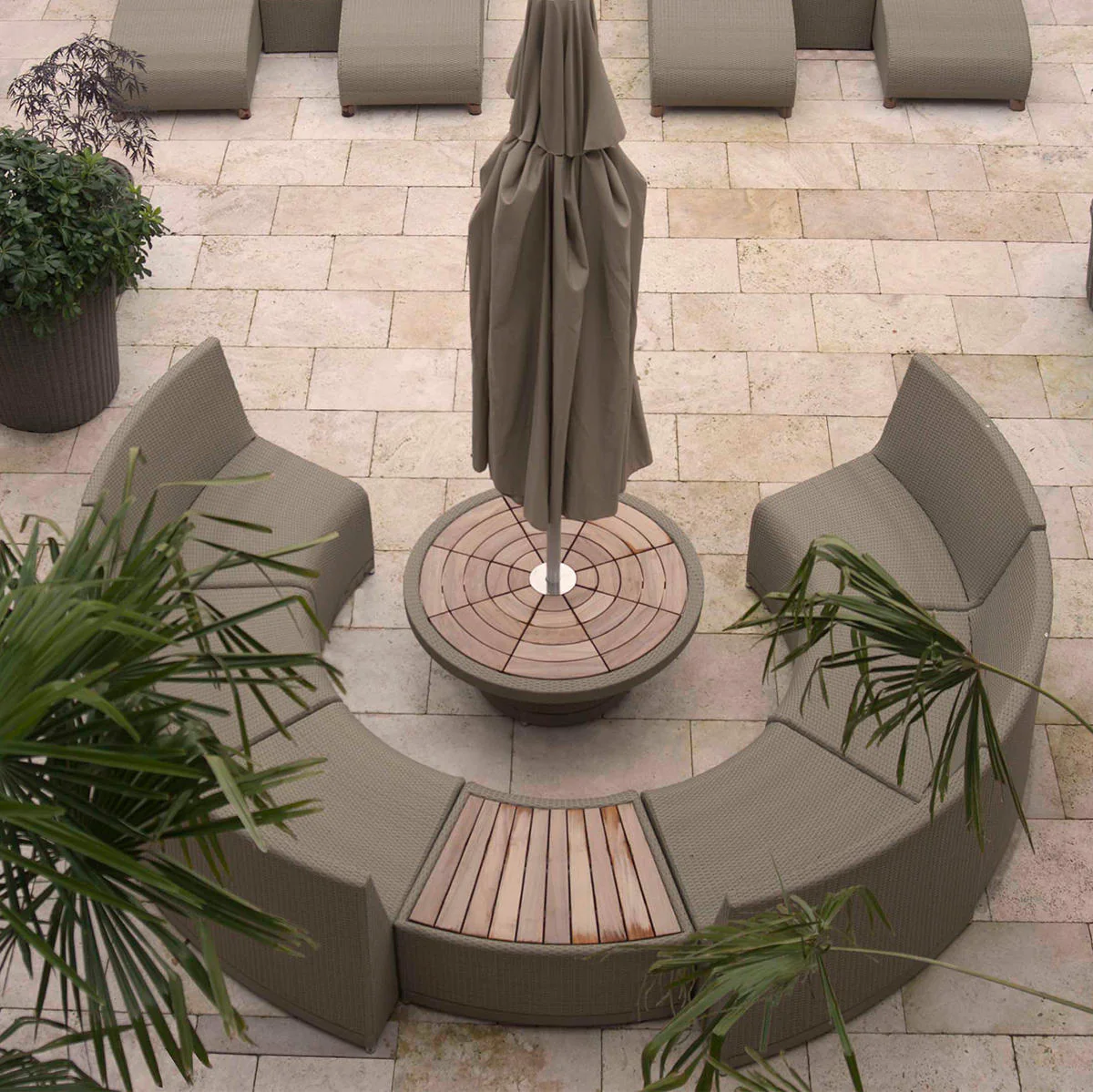 Oasis Outdoor Curved Modular Seat - Image 2