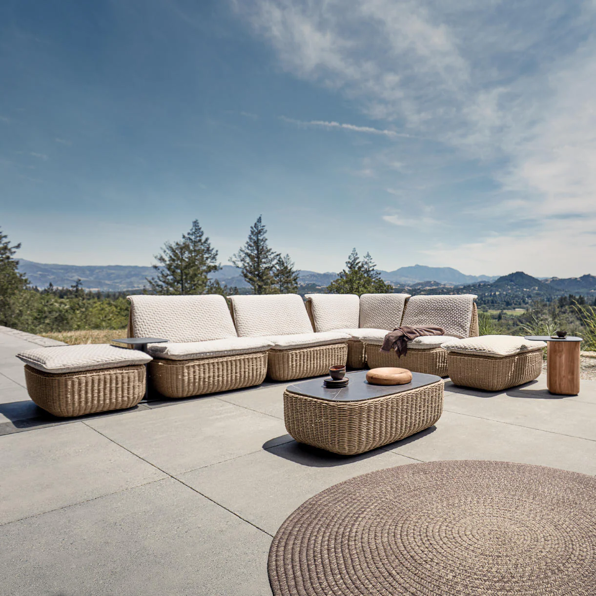 Omada Coffee Table - Image 3