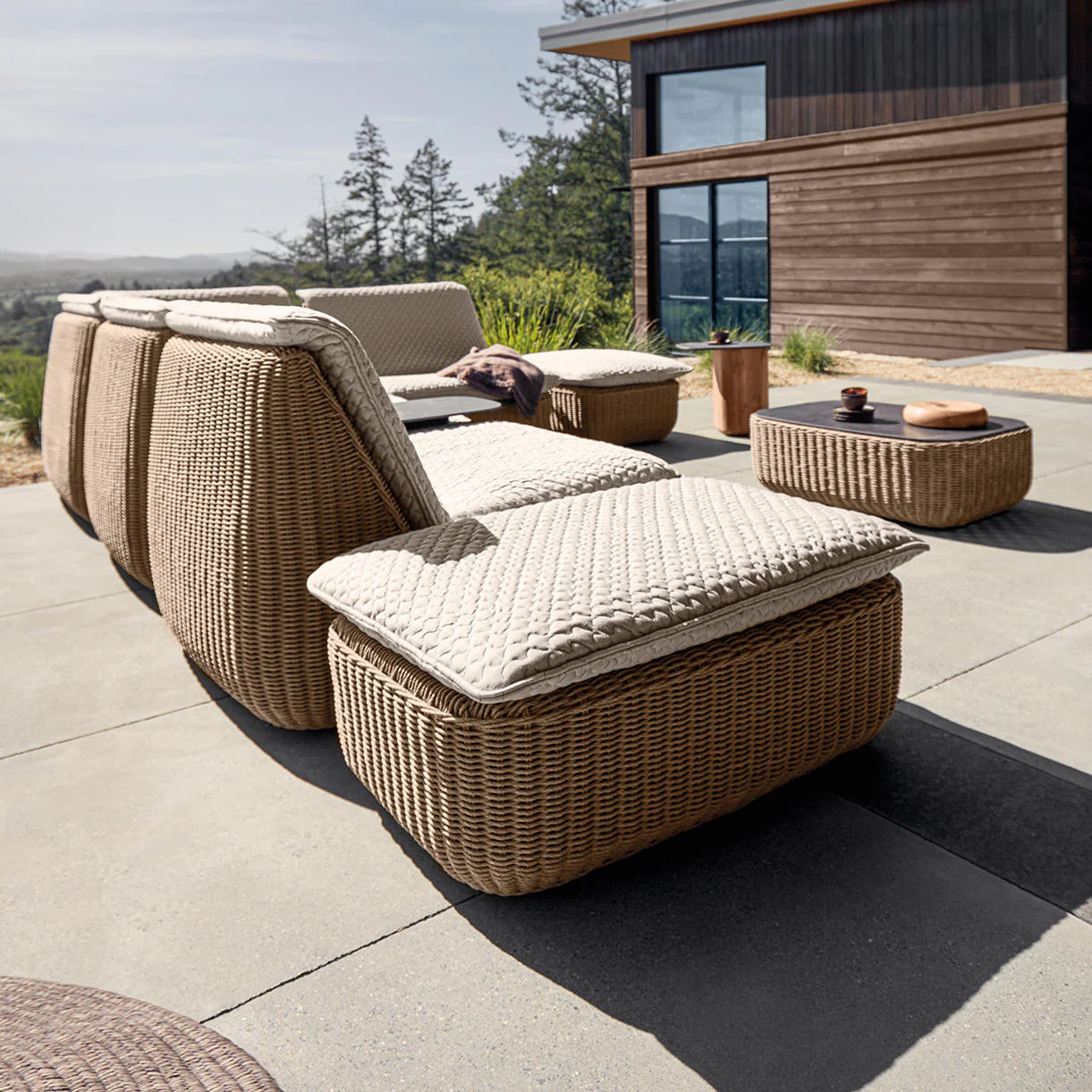 Omada Coffee Table - Image 4