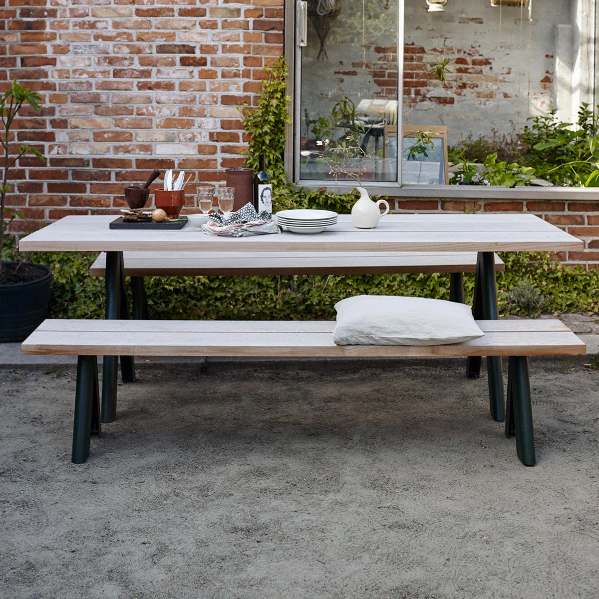 Overlap Dining Bench - Image 4