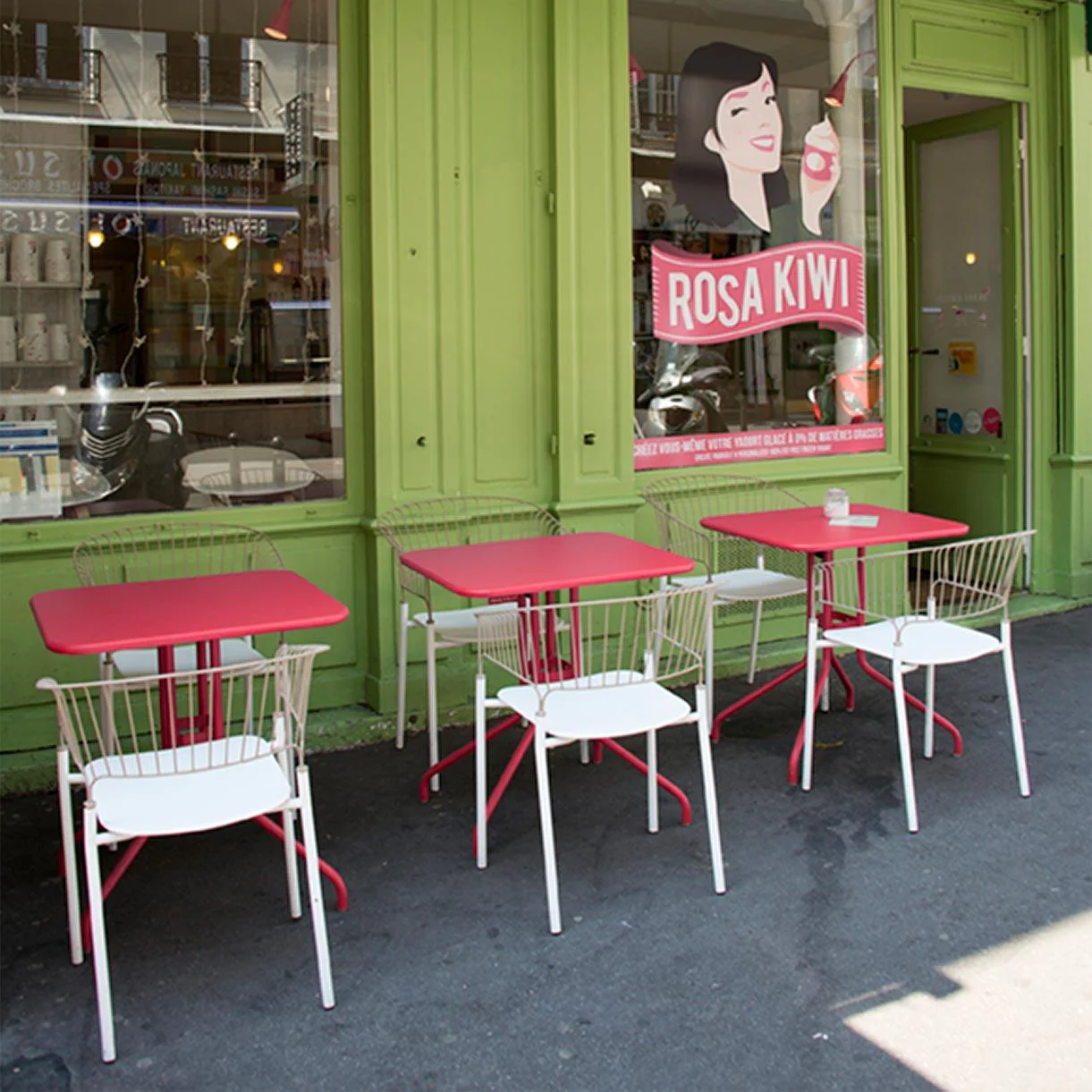 Petale 60x70cm Table - Image 3