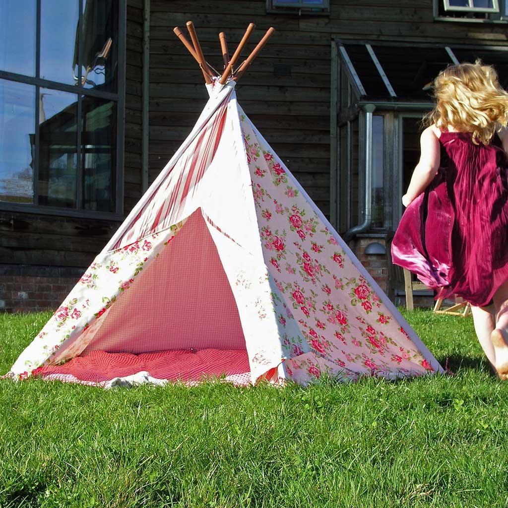 Pink Stripe Print Wigwam - Image 4