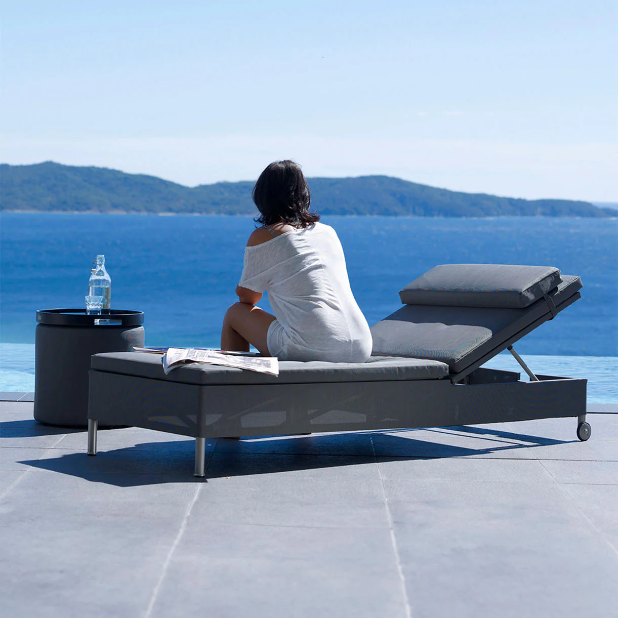 Rest Side Table - Image 3