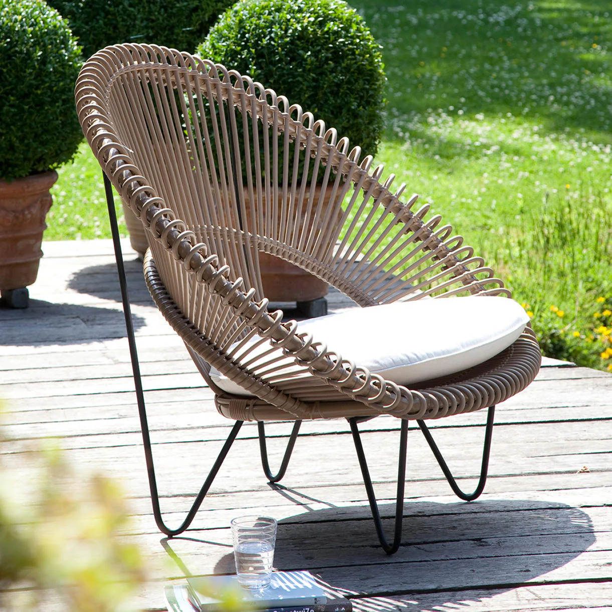 Roy Cocoon Chair - Image 2