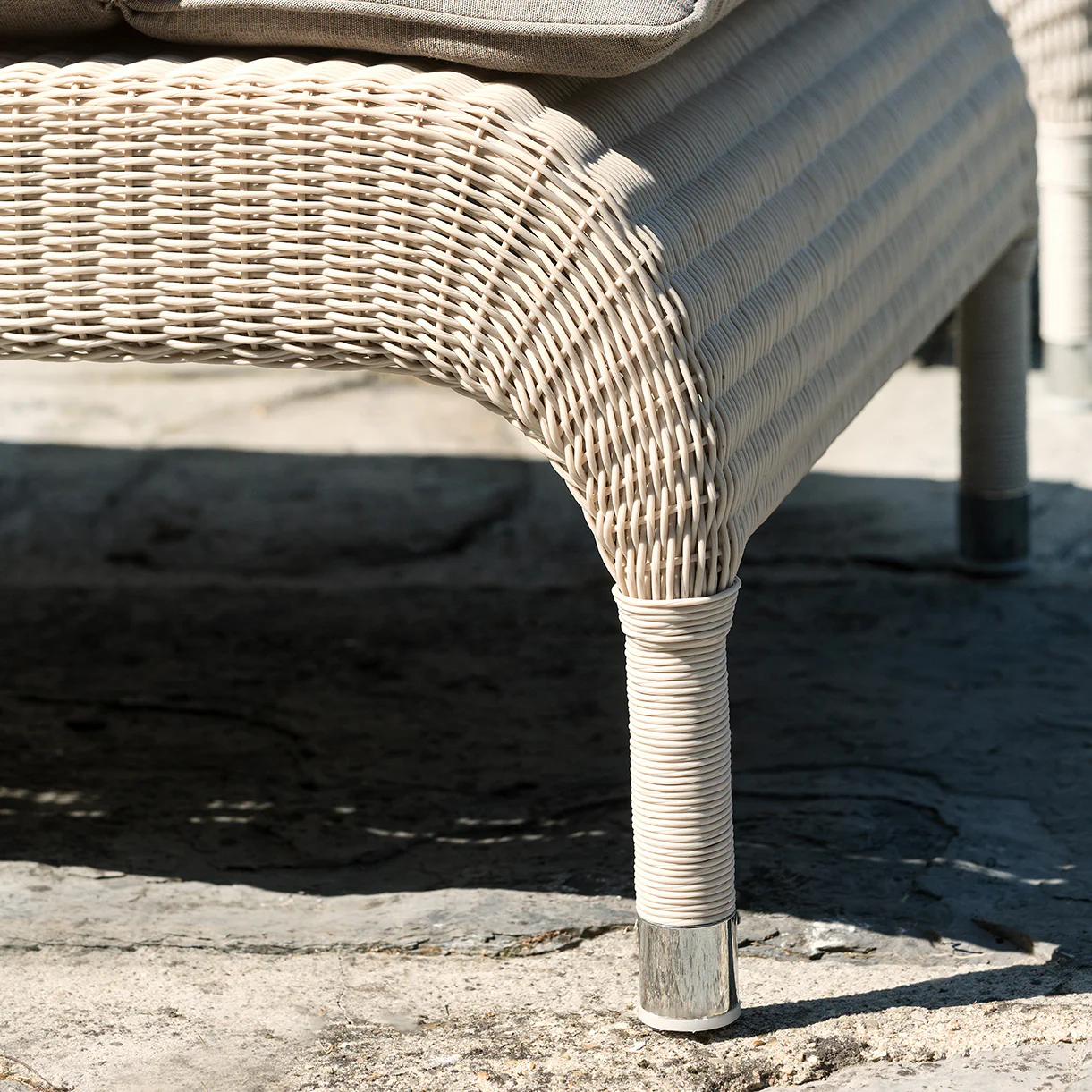 Safi Sunlounger - Image 5