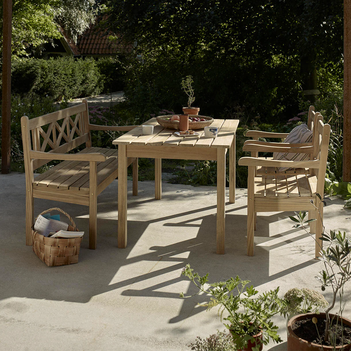 Skagen Bench - Image 3