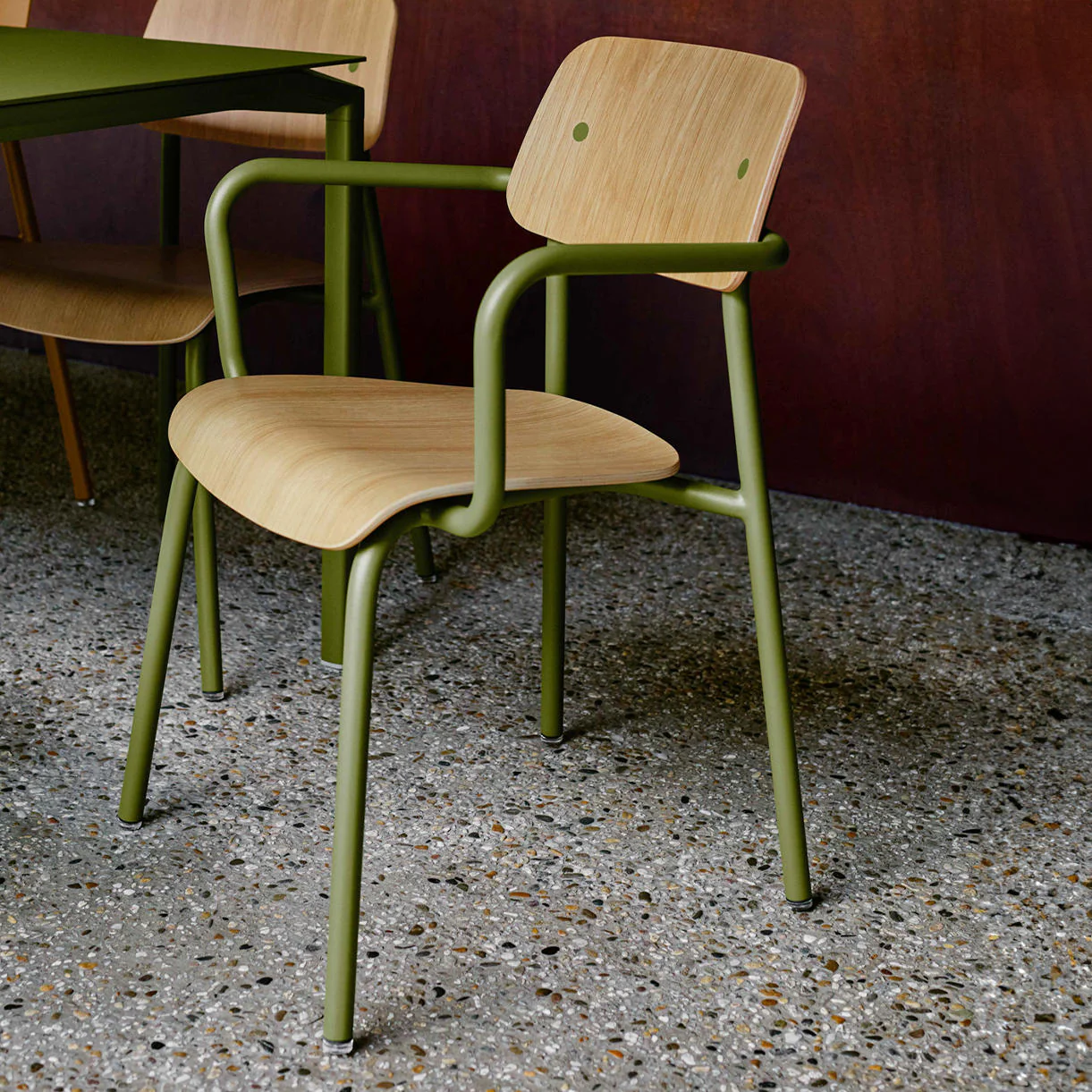 Studie Oak Indoor Armchair - Image 2