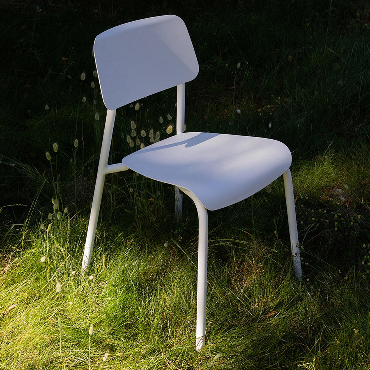 Studie Stacking Chair - Image 2