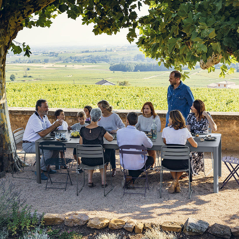 Surprising Chair - Image 5