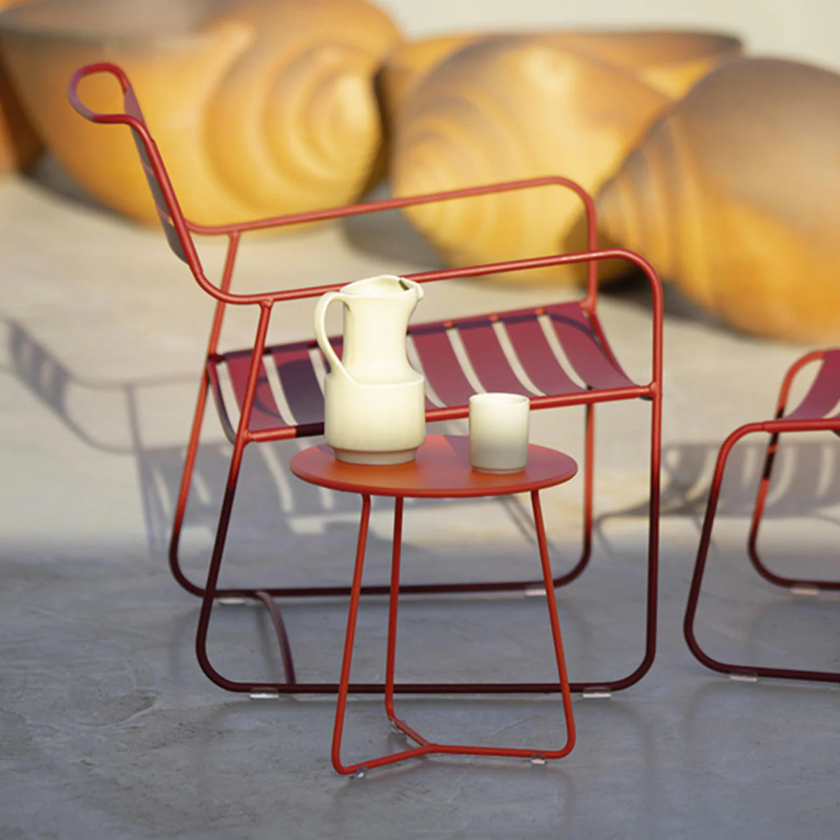 Surprising Lounger Chair - Image 5