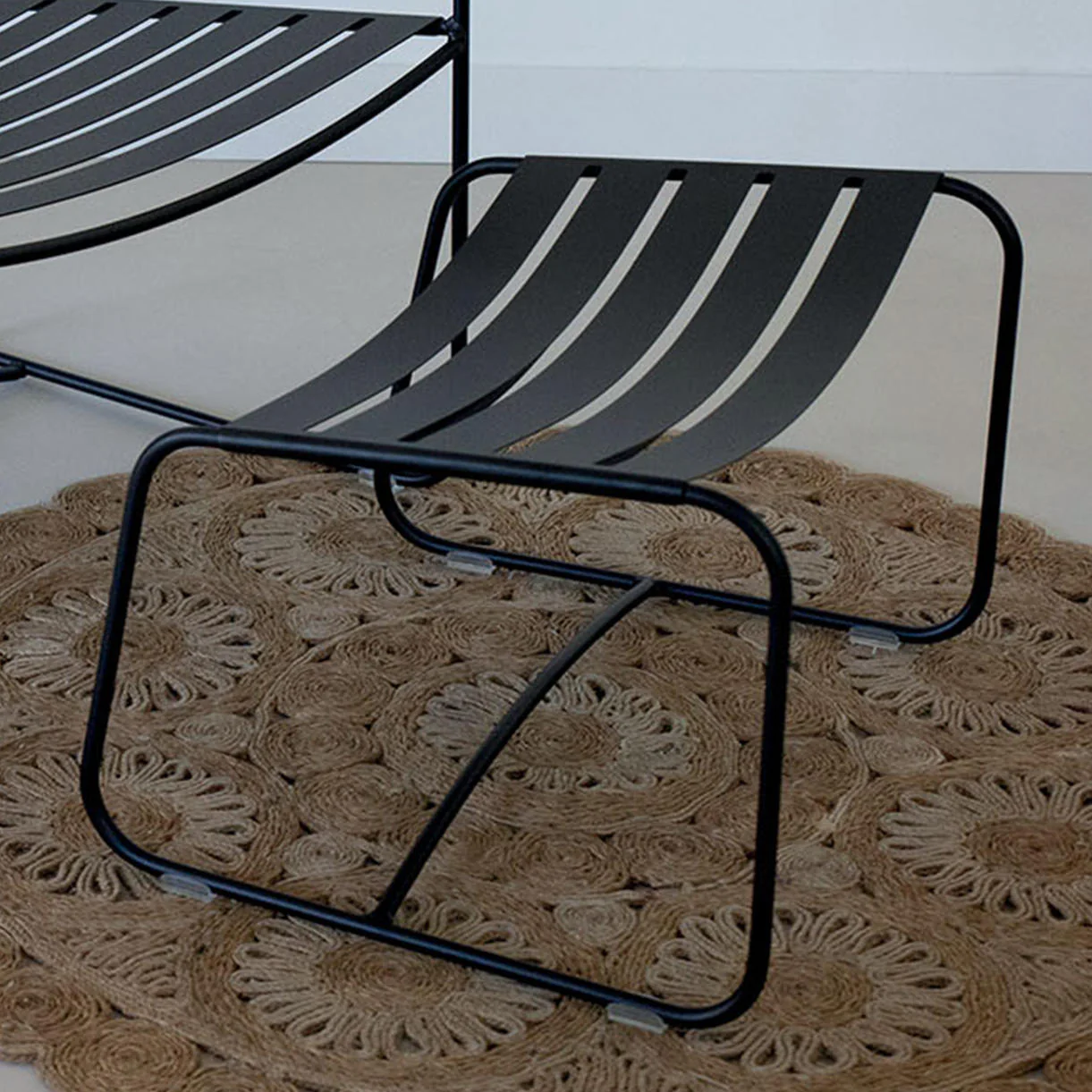 Surprising Lounger Footrest - Image 3