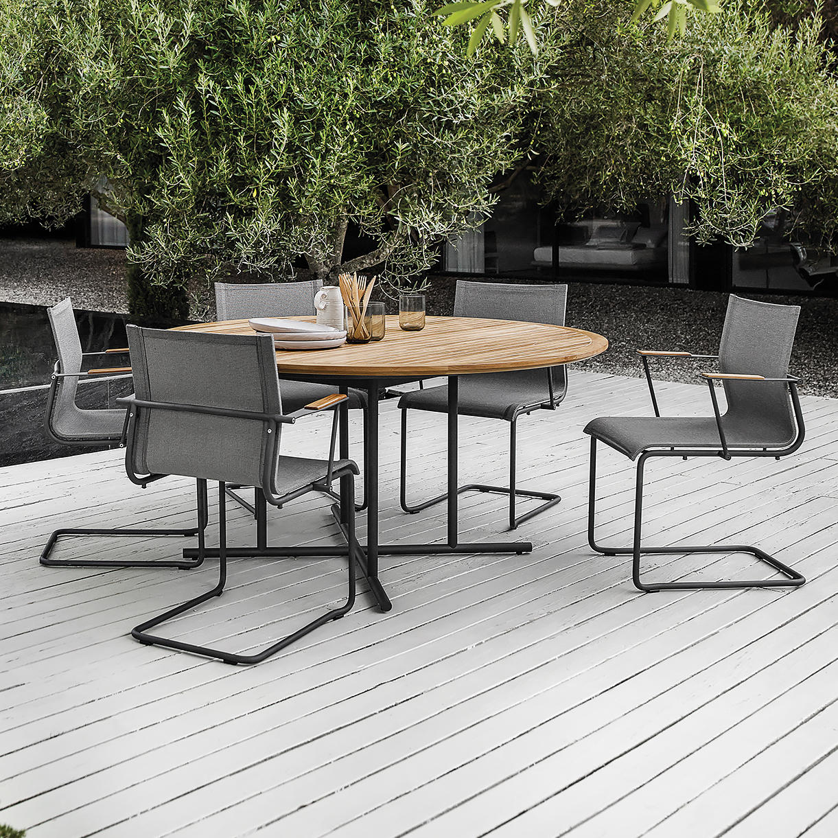 Sway Stacking Chairs with Arms - Image 5