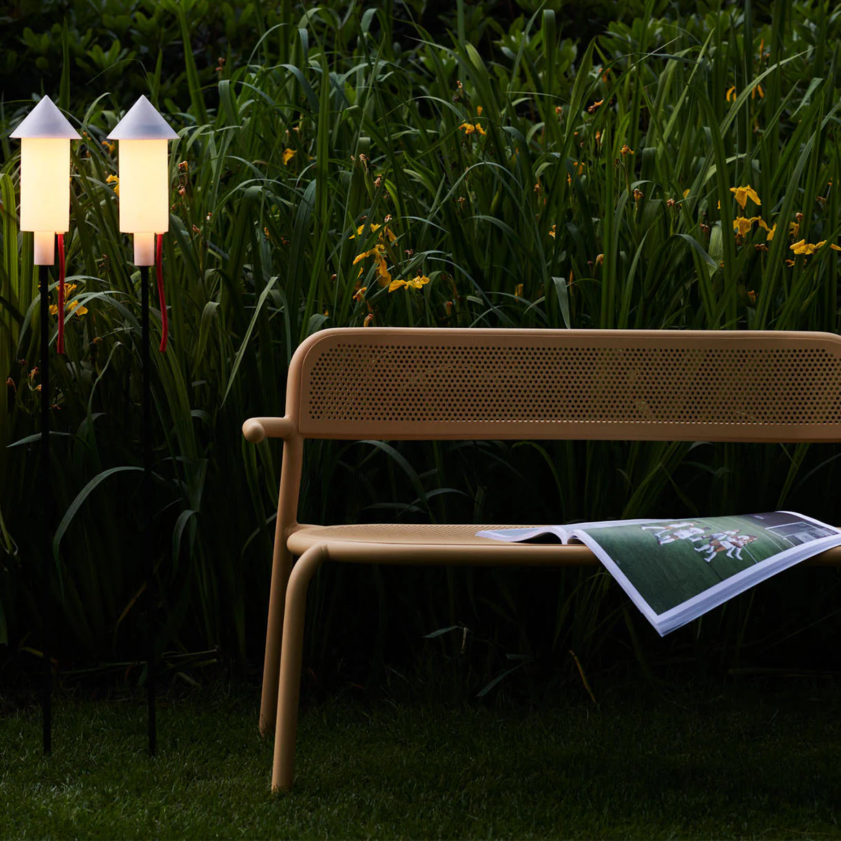 Toní Bankski Garden Bench - Image 5