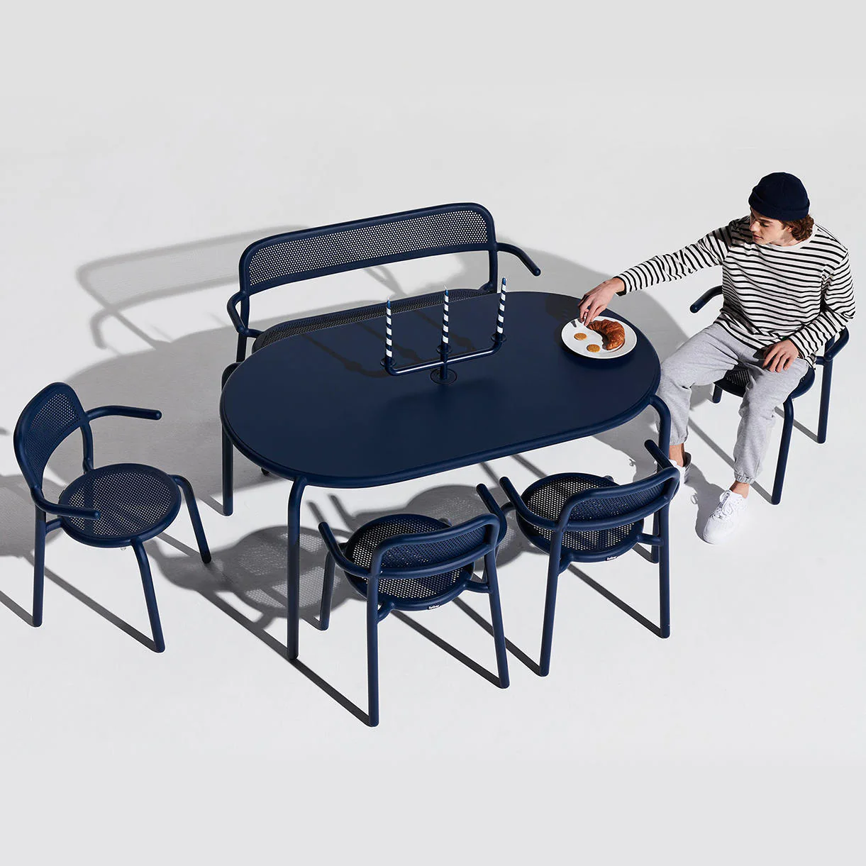 Toni Tavolo Garden Table - Image 2