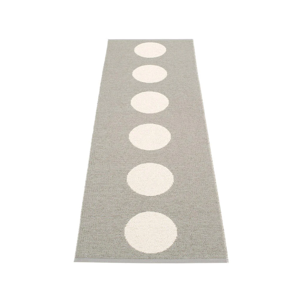 Vera Neutral Outdoor Runners - Image 25