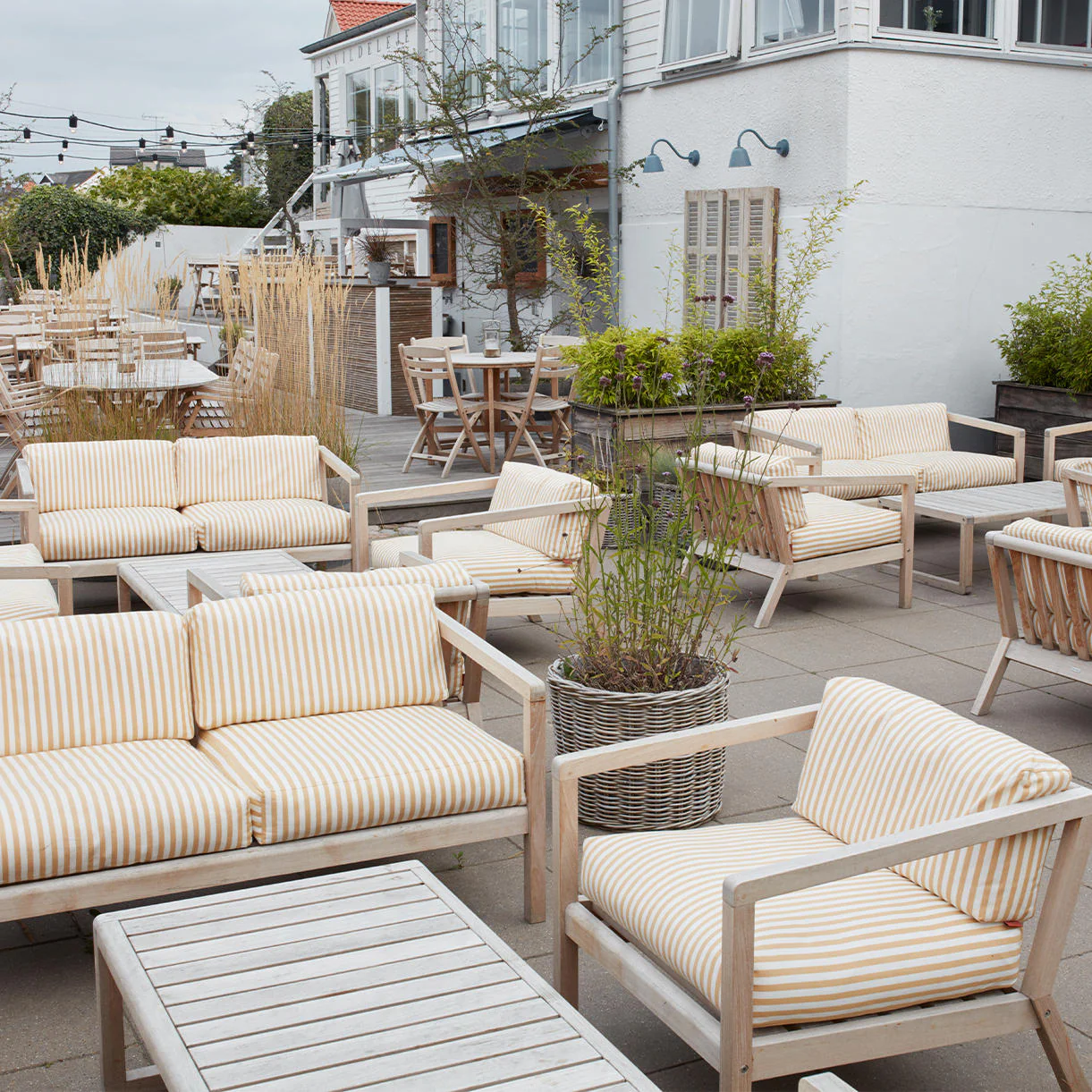 Virkelyst Teak Large Coffee Table - Image 2