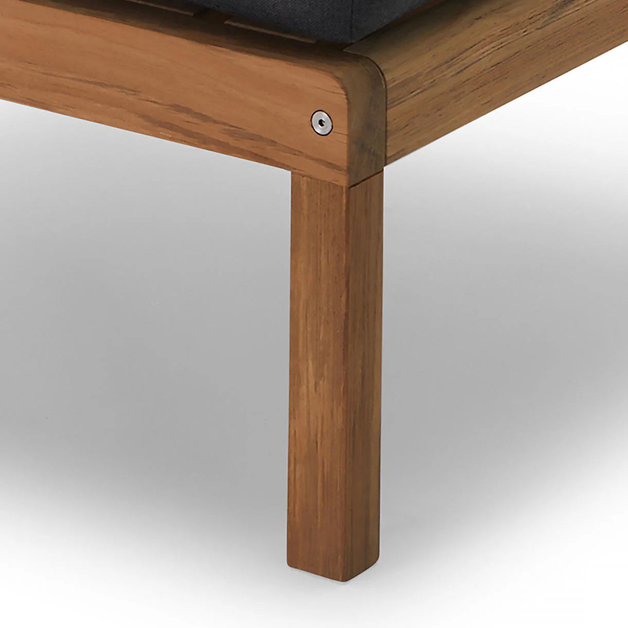 Virkelyst Lounge Footstool - Image 4
